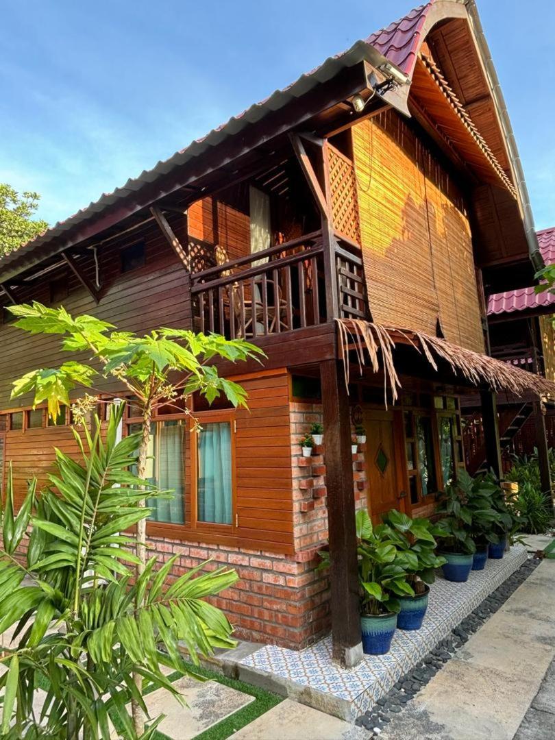 Golden Chenang Village Pantai Cenang  Extérieur photo